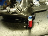 Mounting the USD cuff bolts