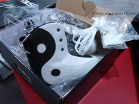 With the liners are included laces and a second pair of shock absorbers